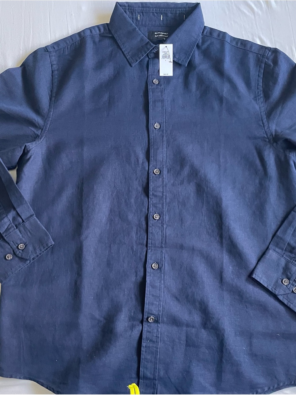 Banana Republic Men’s Linen Navy Long-Sleeve Button-Down Shirt